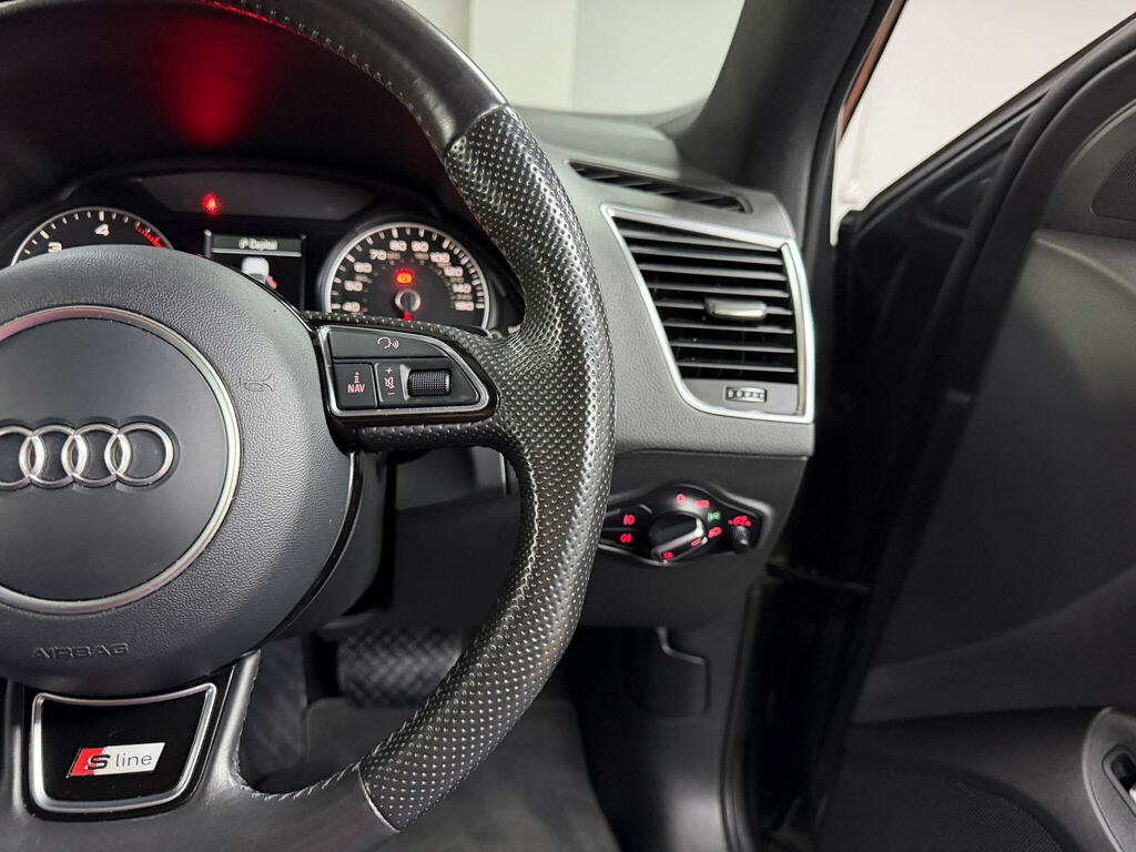Audi Q5 Se Black #68