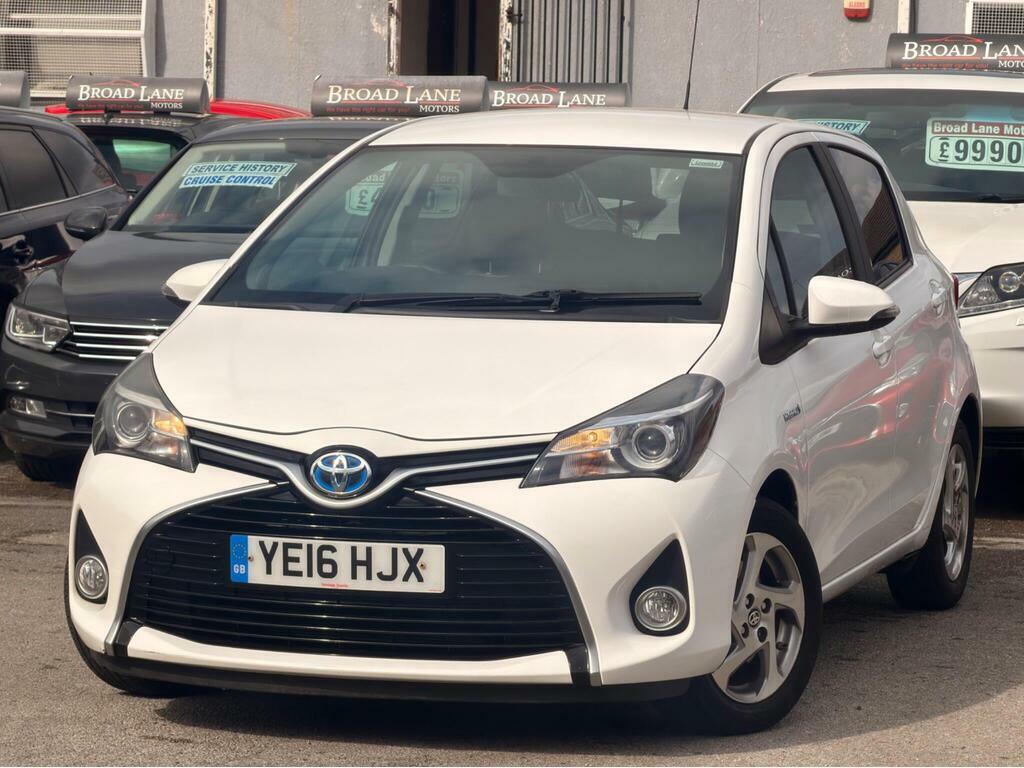 Toyota Yaris 1.5 Vvt-h Icon E-cvt Euro 6 White #3