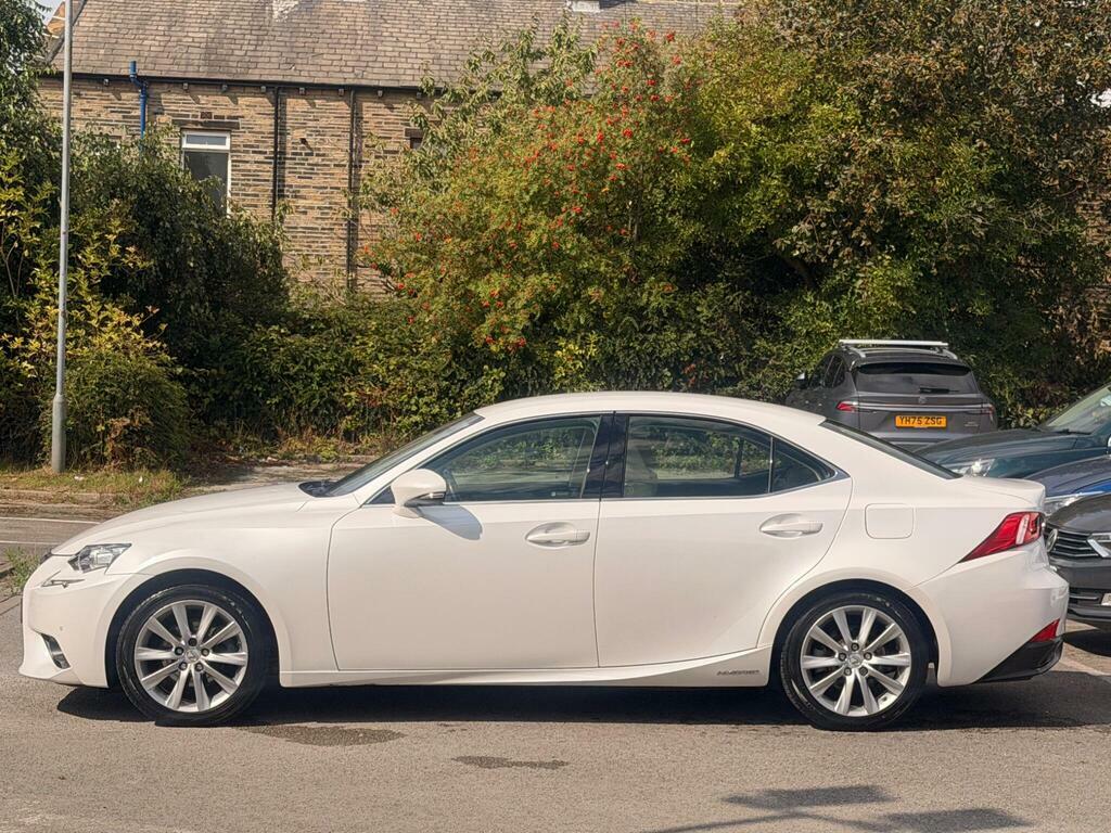 Lexus IS 2.5 300H Advance E-cvt Euro 6 S S White #5