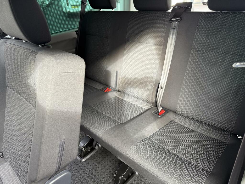 Volkswagen Transporter Shuttle Shuttle Black #15