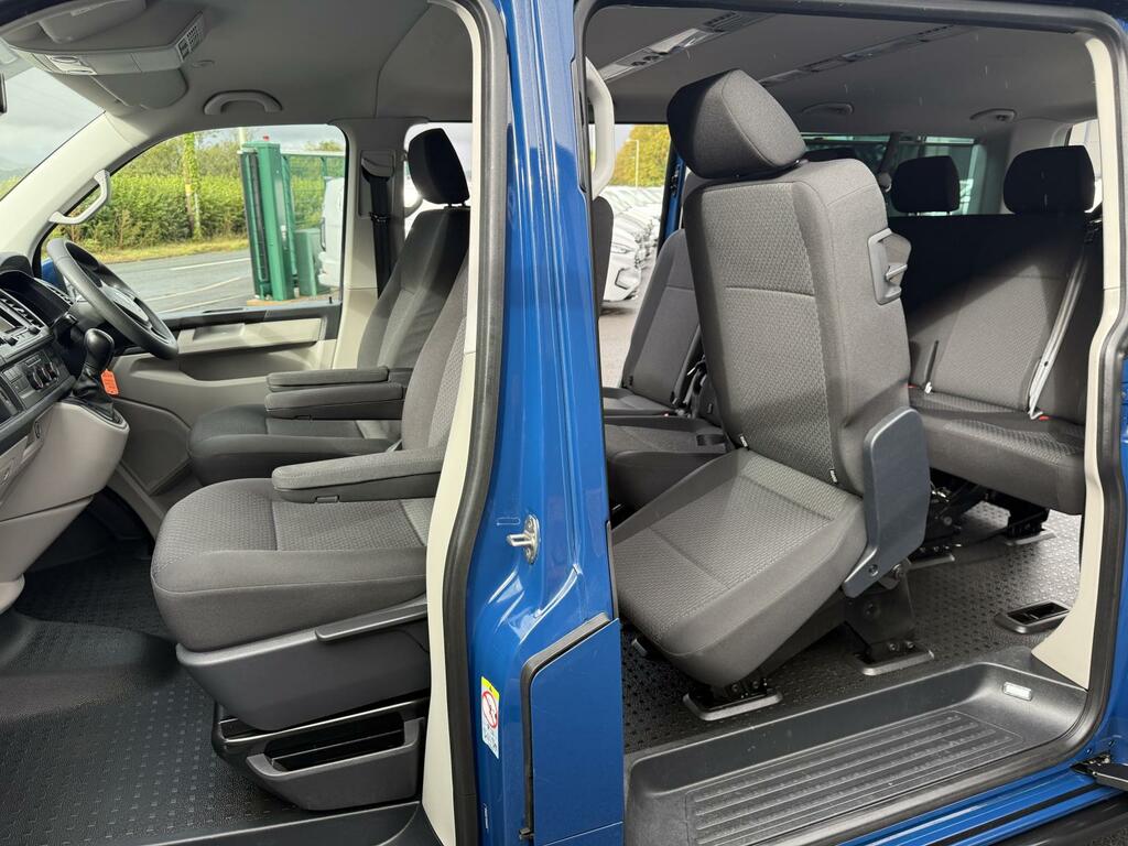 Volkswagen Transporter Shuttle Shuttle Black #22