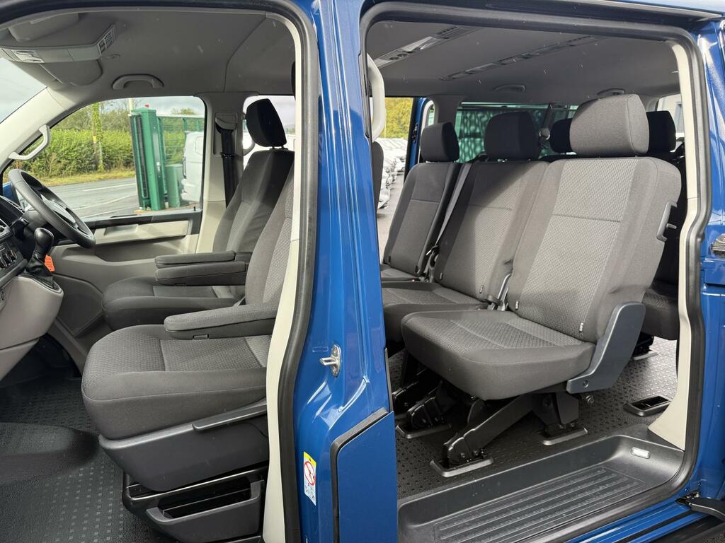Volkswagen Transporter Shuttle Shuttle Black #18