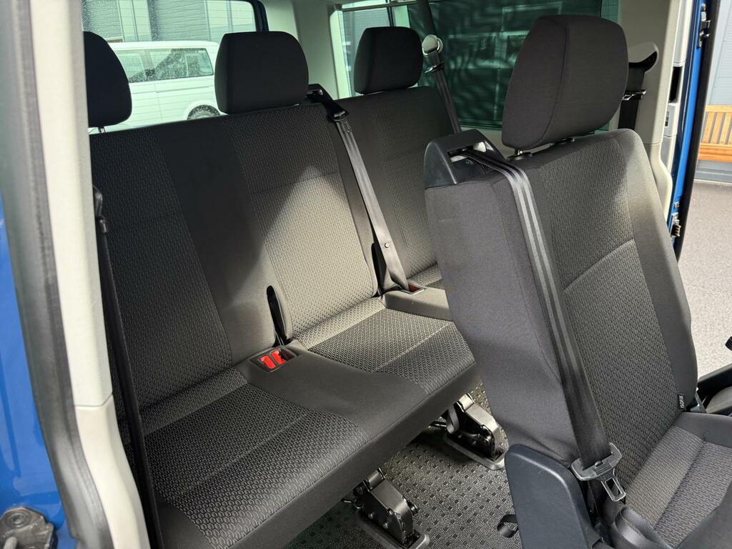 Volkswagen Transporter Shuttle Shuttle Black #11