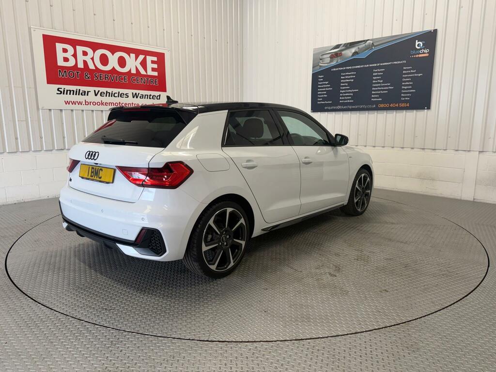Audi A1 1.0 Tfsi 30 Black Edition Sportback S Tronic Euro White #3