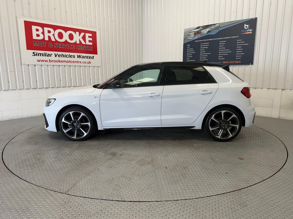 Audi A1 1.0 Tfsi 30 Black Edition Sportback S Tronic Euro White #6