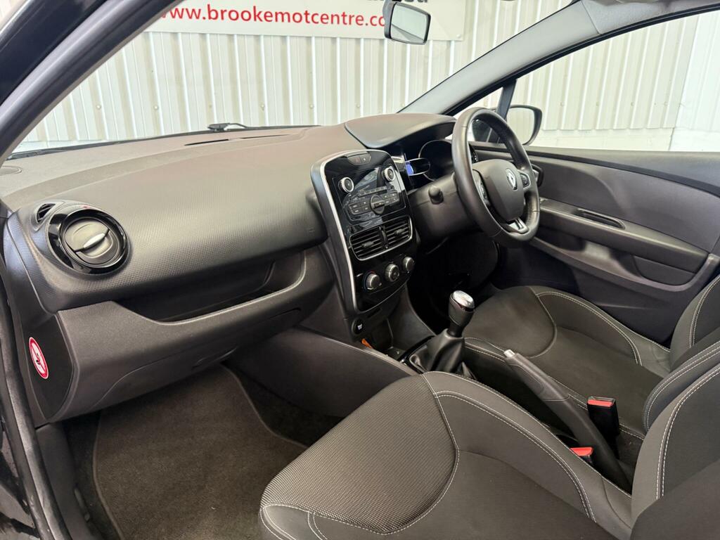 Renault Clio Hatchback Techno Black #11