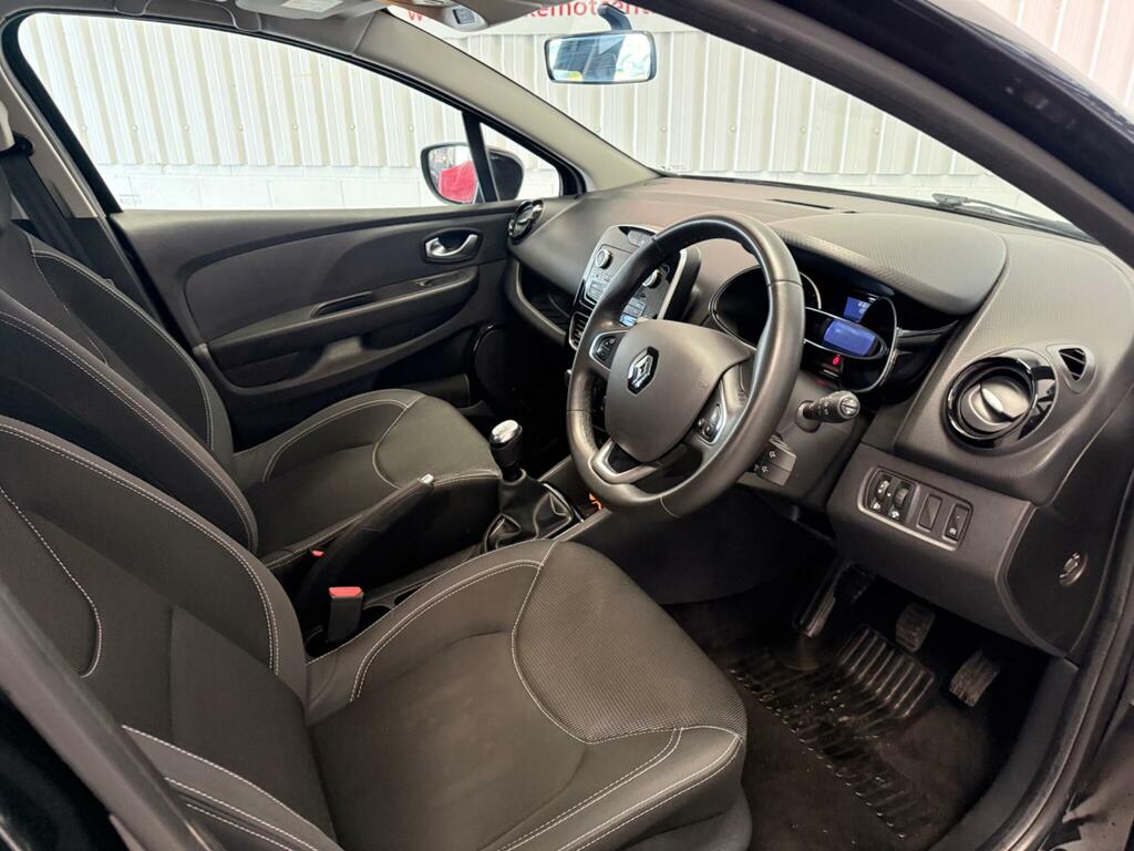Renault Clio Hatchback Techno Black #16
