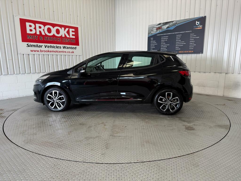 Renault Clio Hatchback Techno Black #8
