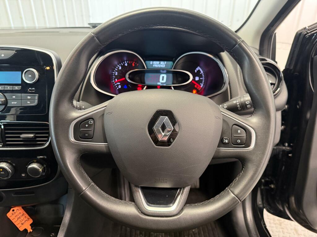 Renault Clio Hatchback Techno Black #15