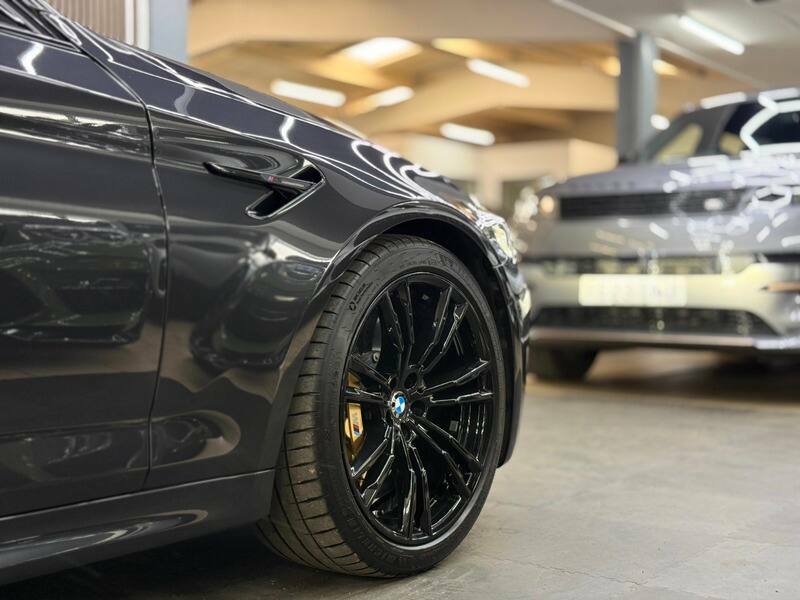 BMW M5  Black #8