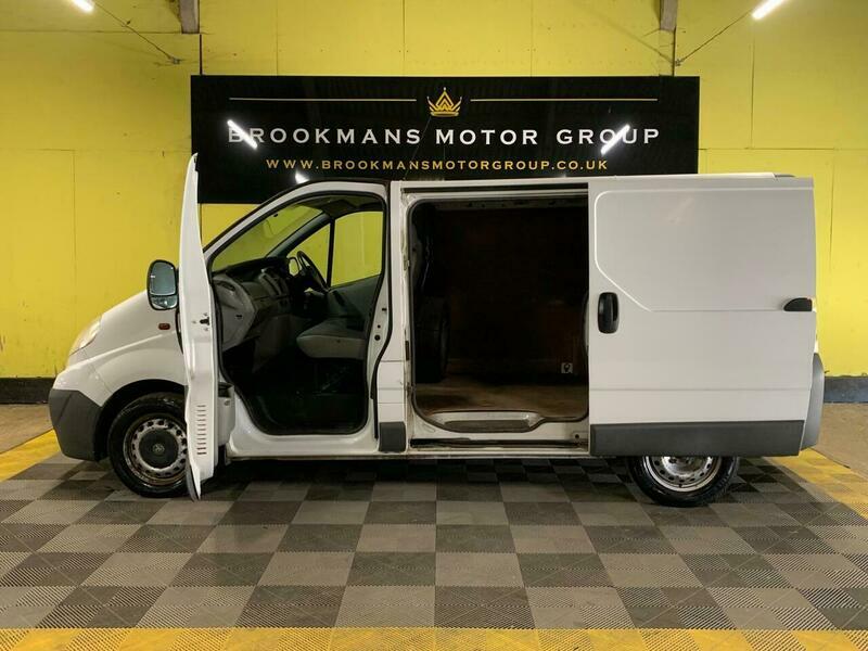 Vauxhall Vivaro Panel Van Silver #8