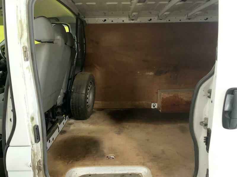 Vauxhall Vivaro Panel Van Silver #7