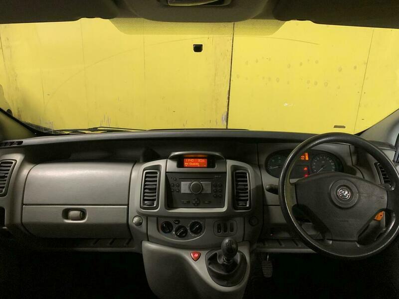 Vauxhall Vivaro Panel Van Silver #17