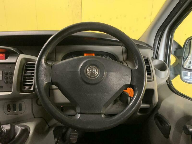 Vauxhall Vivaro Panel Van Silver #16