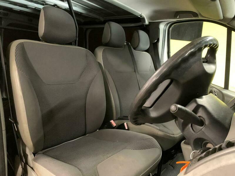 Vauxhall Vivaro Panel Van Silver #12