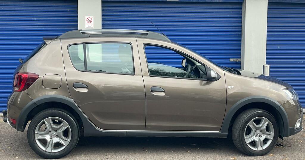 Dacia Sandero Stepway Essential Brown #6