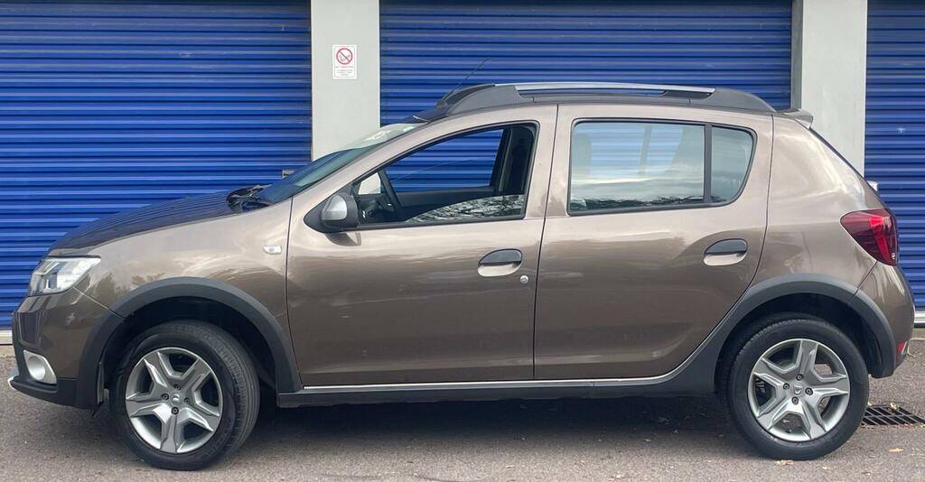 Dacia Sandero Stepway Essential Brown #2