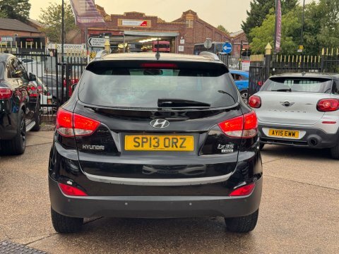 Hyundai Ix35 1.7 Crdi Premium Black #6