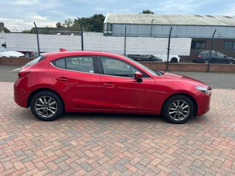 Mazda 3 2.0 Skyactiv-g Se Red #2