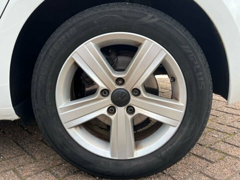 Volkswagen Golf Match Black #10