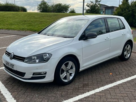 Volkswagen Golf 1.6 Tdi Bluemotion White #2