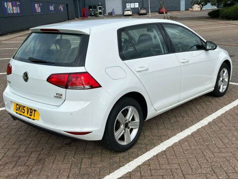 Volkswagen Golf 1.6 Tdi Bluemotion White #3