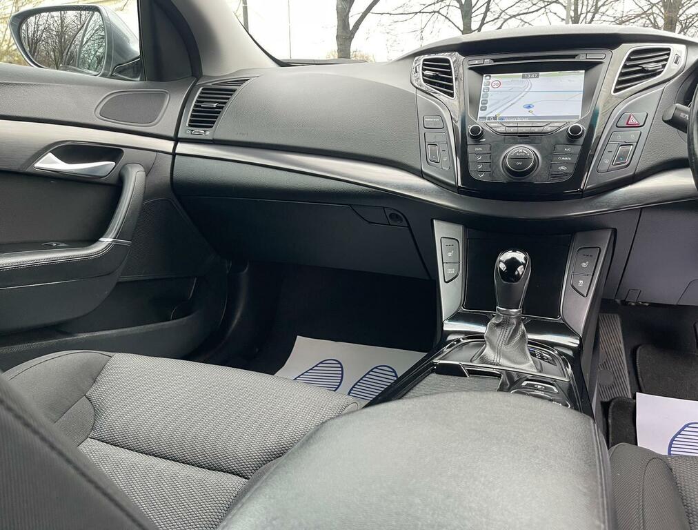 Hyundai I40 Diesel White #30