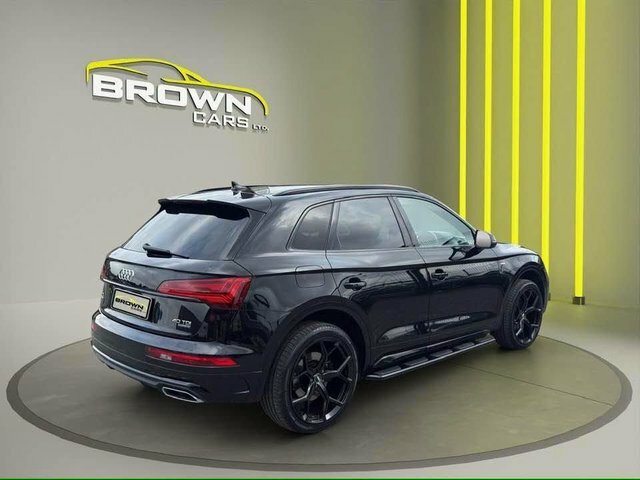 Audi Q5 2.0 Tdi 40 S WB21NCO Black #4
