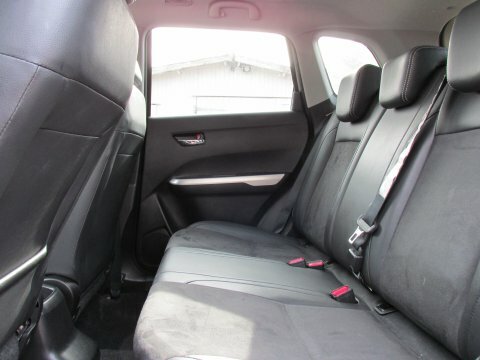 Suzuki Vitara Suv White #13