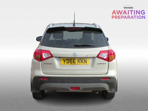 Suzuki Vitara Suv White #6