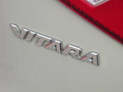 Suzuki Vitara Suv White #12