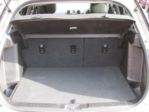 Suzuki Vitara Suv White #9