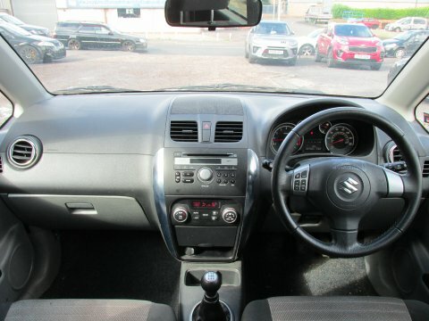 Suzuki SX4 Hatchback Black #11