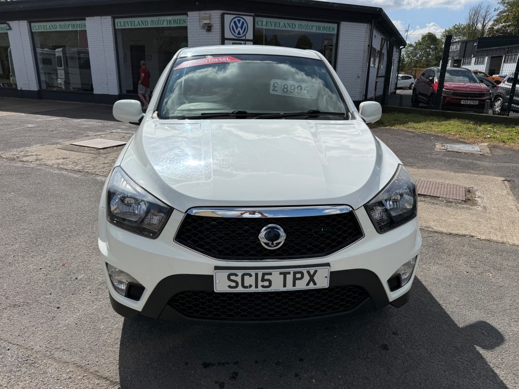 SsangYong Korando Sports Pick Up Sx 4Wd SC15TPX White #2