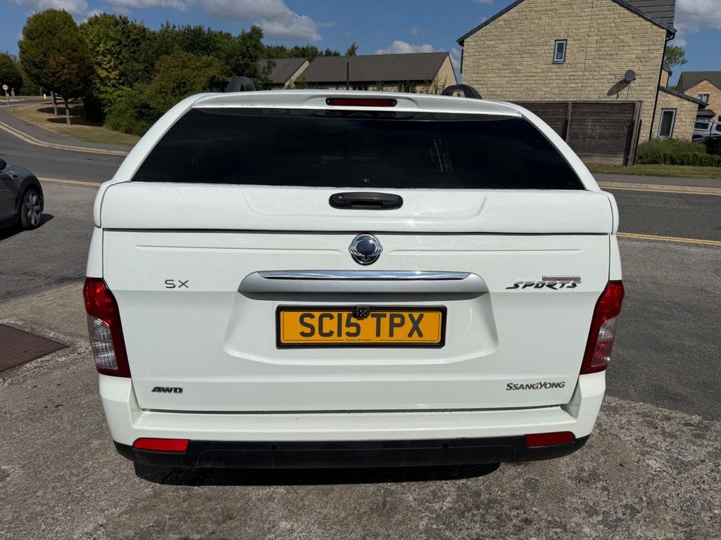 SsangYong Korando Sports Pick Up Sx 4Wd SC15TPX White #4
