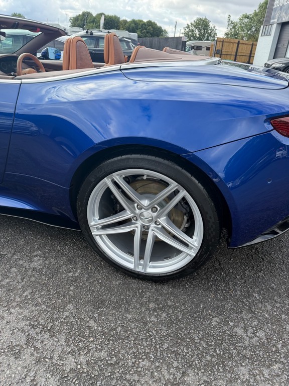 Aston Martin DB12 4L Null Green #10