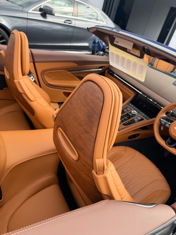 Aston Martin DB12 4L Null Green #31