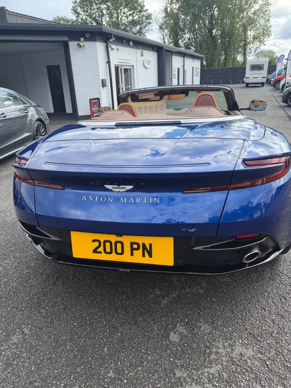 Aston Martin DB12 4L Null Green #9