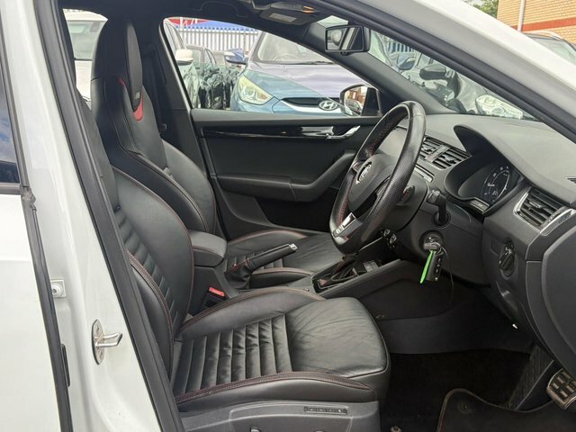 Skoda Octavia Hatchback Blue #9