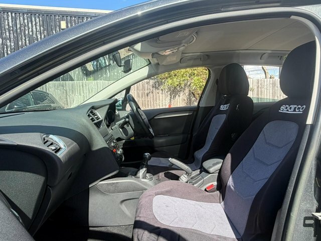 Citroen C4 Hatchback White #18