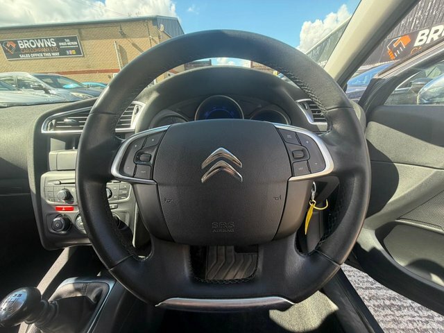 Citroen C4 Hatchback White #21