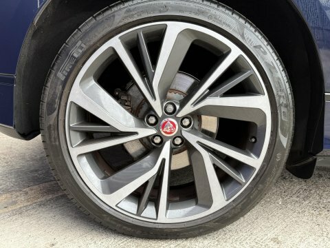 Jaguar I-Pace R-dynamic Se Black Black #13