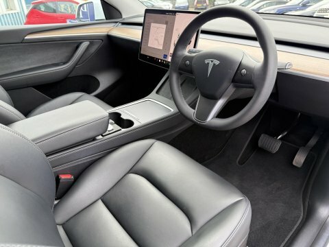 Tesla Model Y Suv 5dr Electric SD23MHE White #2