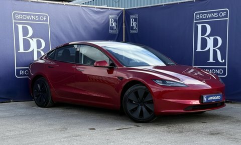 Tesla Model 3 Saloon 4dr Electric Red