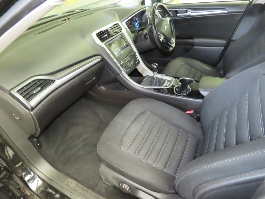 Ford Mondeo Titanium Tdci Red #7