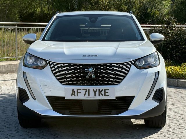 Peugeot e-2008 Allure Suv AF71YKE #4