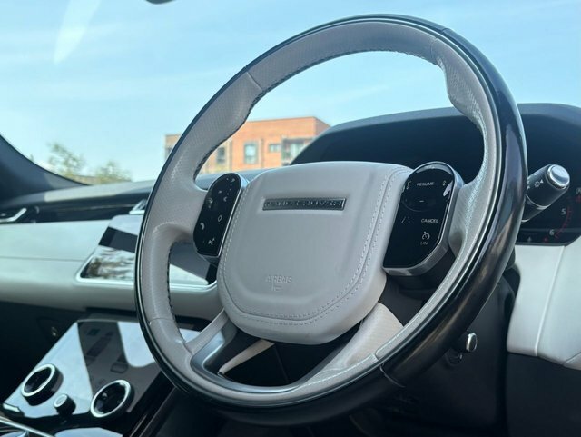Land Rover Range Rover Velar D180 R-dynamic Hse Suv BJ68NGV Black #2