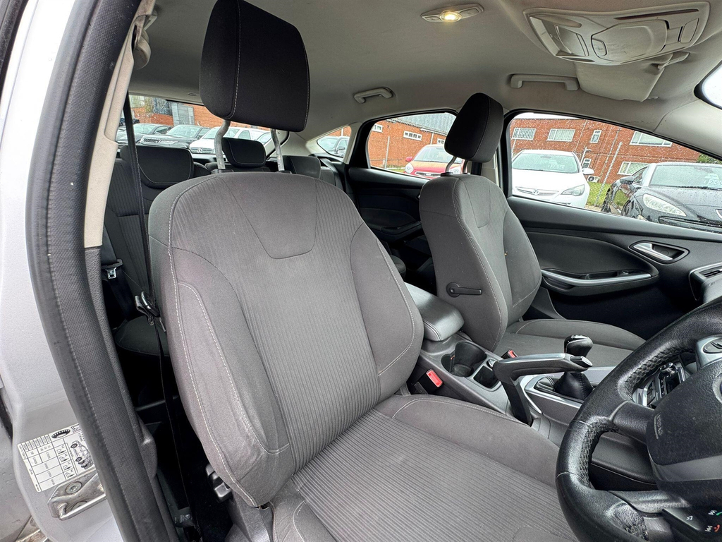 Ford Focus  Grey #11