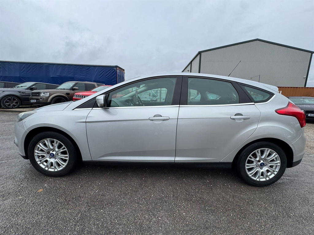 Ford Focus Titanium Silver #5