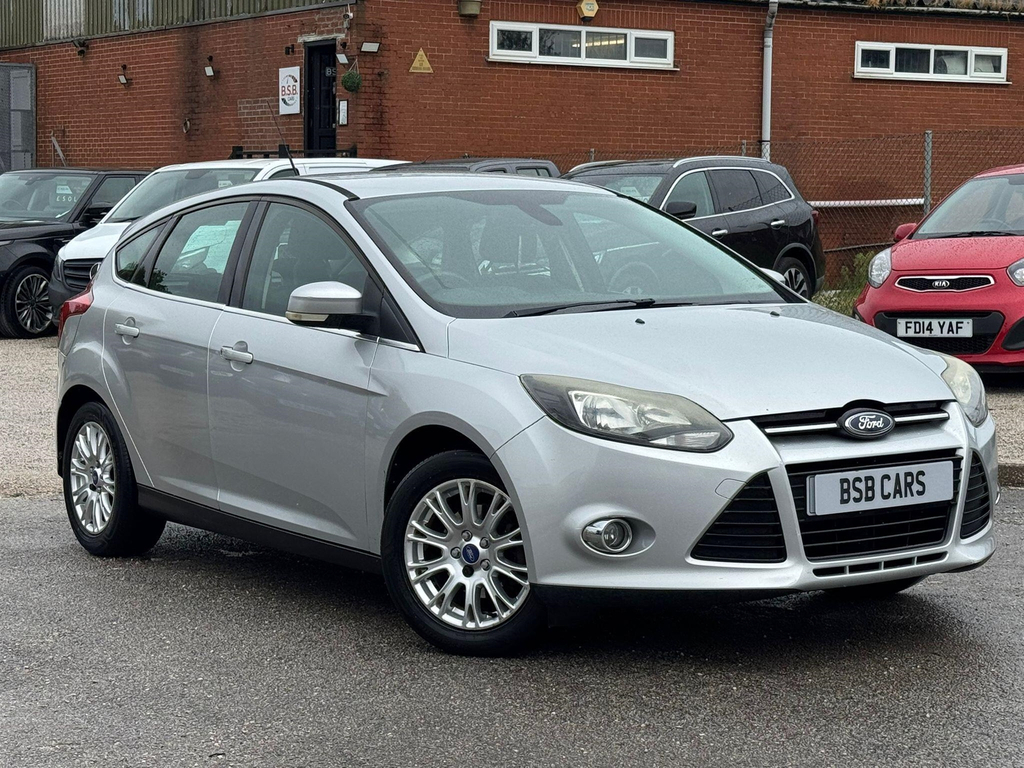 Ford Focus Titanium Silver